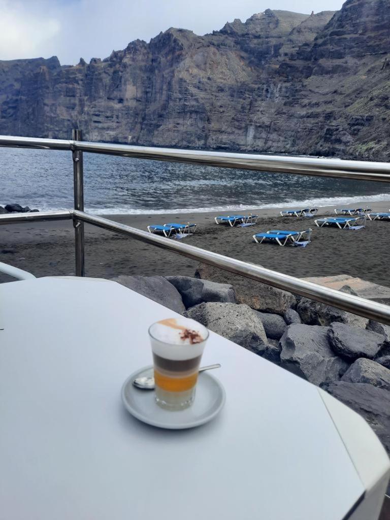 Amazing View Los Gigantes & La Gomera Leilighet Acantilado de los Gigantes Eksteriør bilde