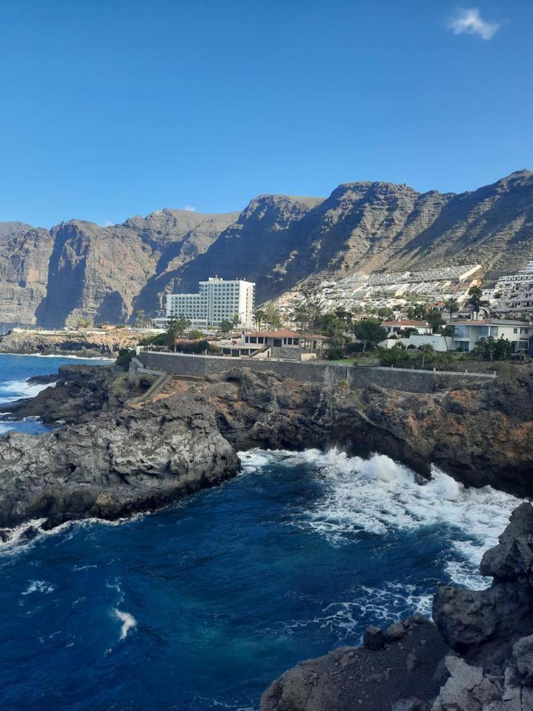 Amazing View Los Gigantes & La Gomera Leilighet Acantilado de los Gigantes Eksteriør bilde